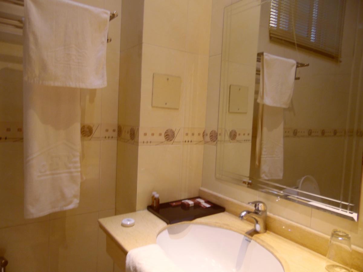 Hotel Belair Residence Bujumbura Bagian luar foto