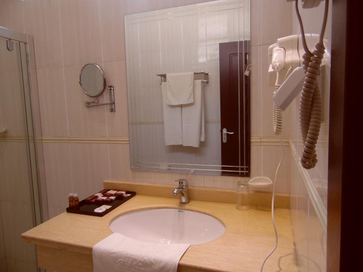 Hotel Belair Residence Bujumbura Bagian luar foto